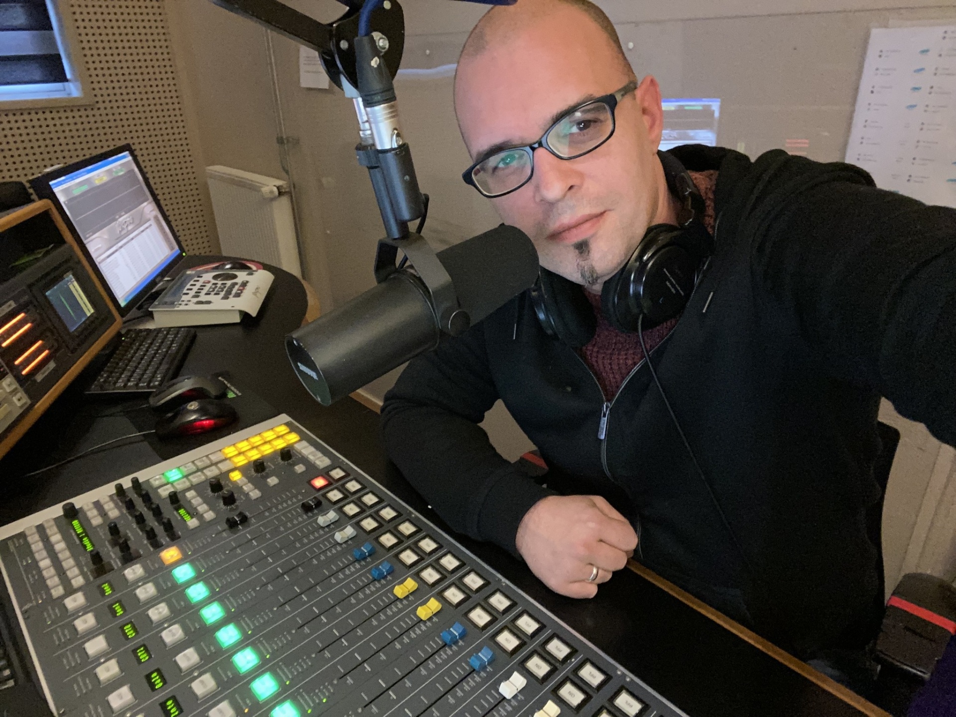 Robin Prijs behind the mixing desk